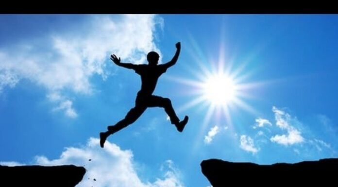 Confidence will help you at College – Learn to be confident Confidence will help you at College – Learn to be confident